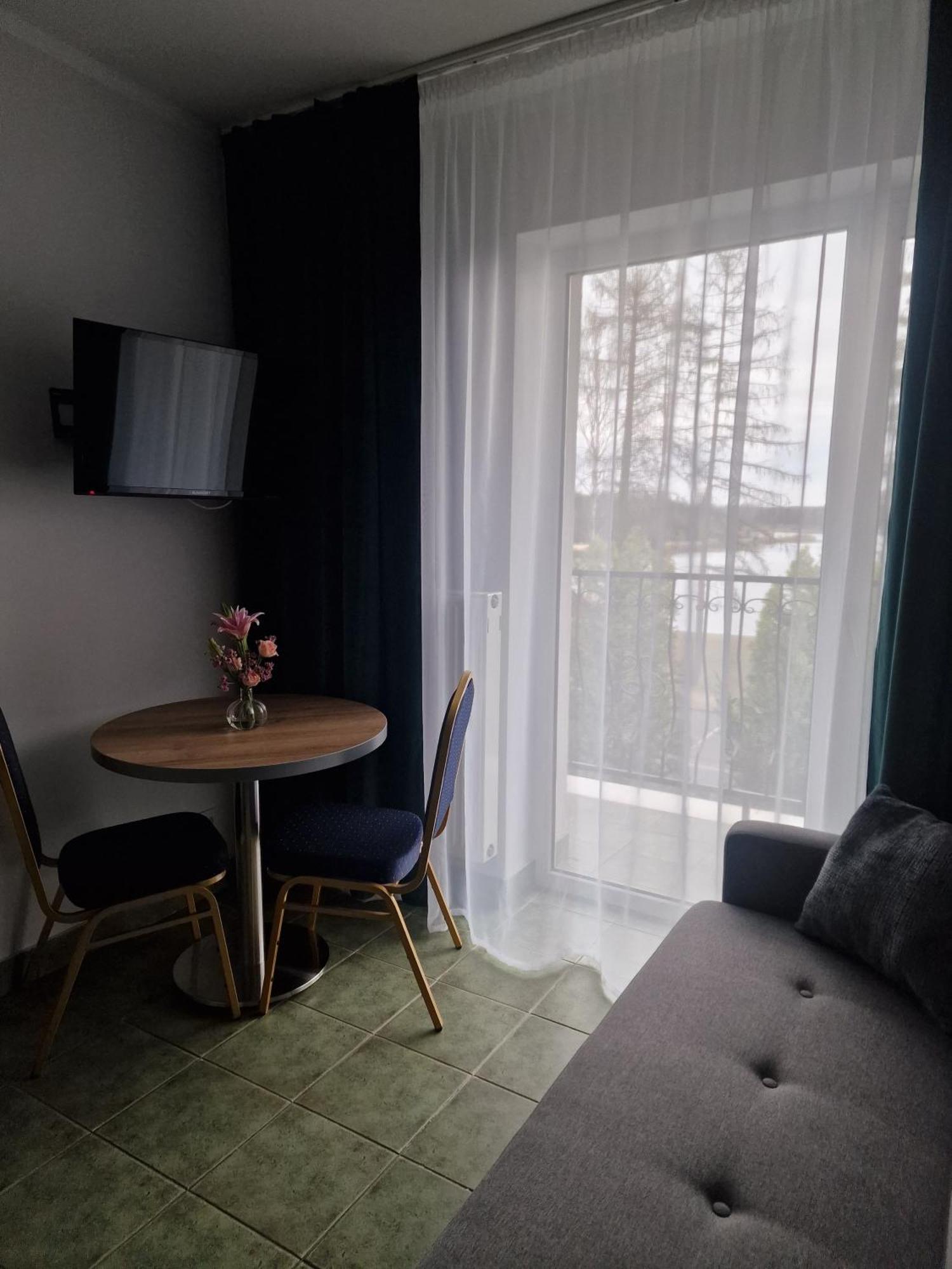 Gosciniec Nad Zalewem Sosina Hotel ยาวอร์ซโน ภายนอก รูปภาพ